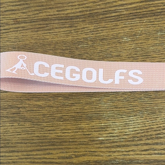 Cegolfs Pink Wallet Set with Wrist Strap - Picture 2 of 7